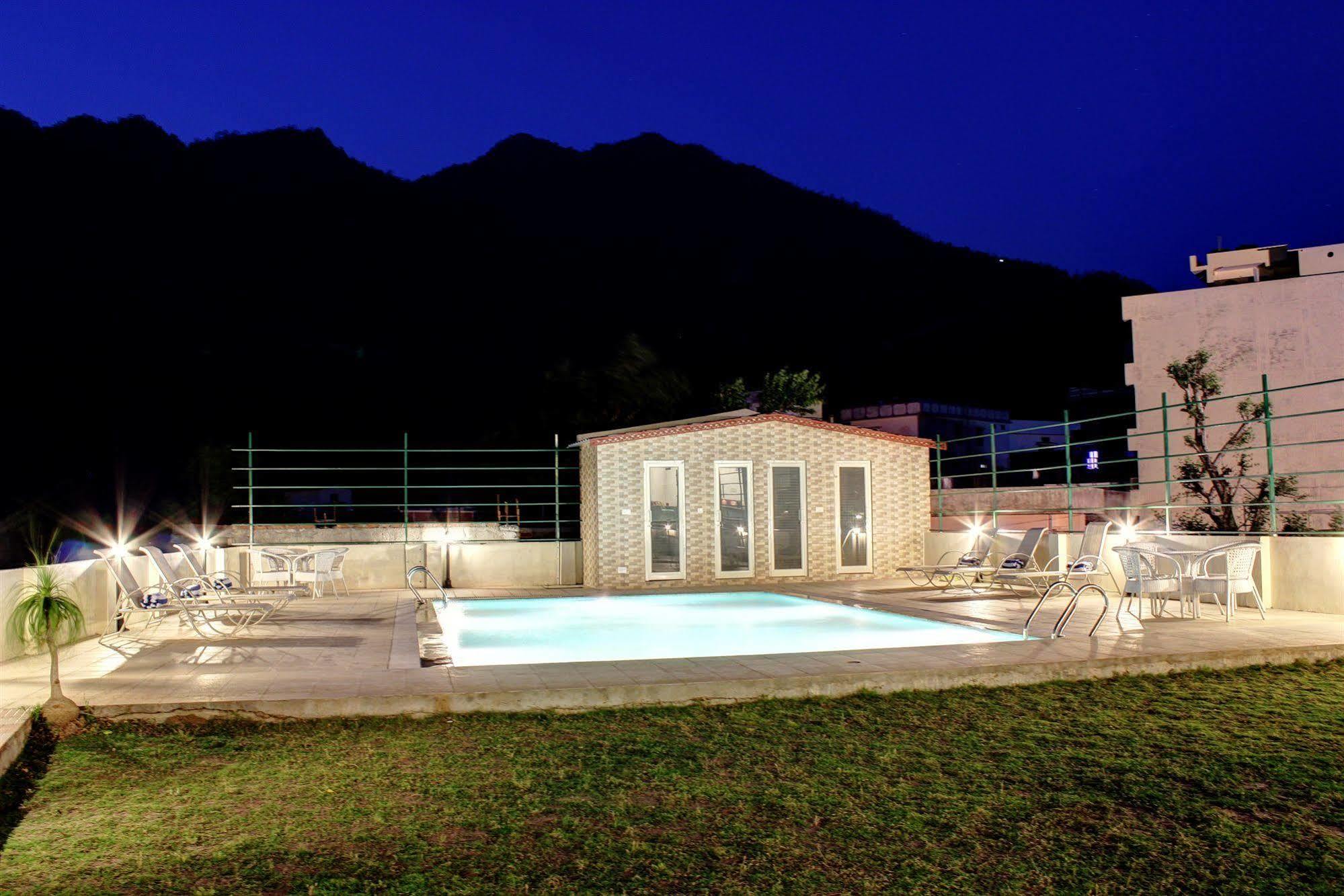 Hotel Dewa Retreat- A Himalayan Boutique Hotel Rišikéš Exteriér fotografie